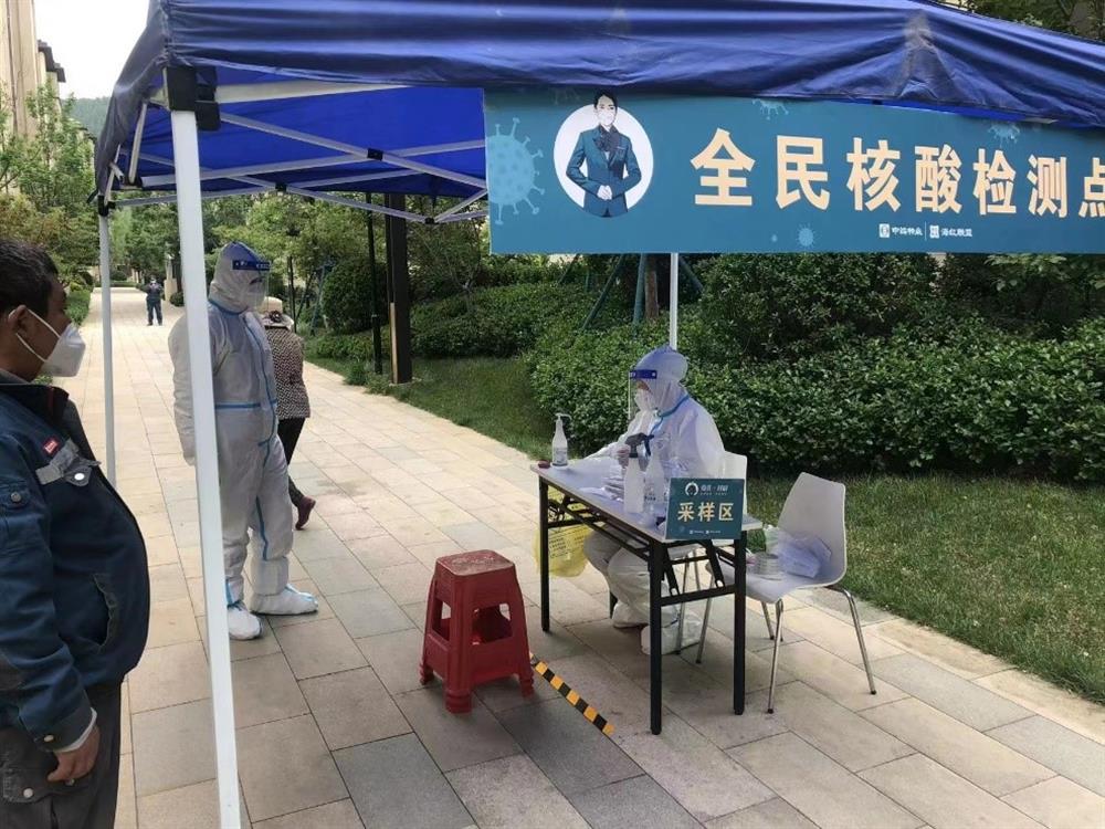 產(chǎn)發(fā)戰(zhàn)疫 | 園區(qū)巾幗不輸男兒，退伍黨員連續(xù)沖鋒在第一線